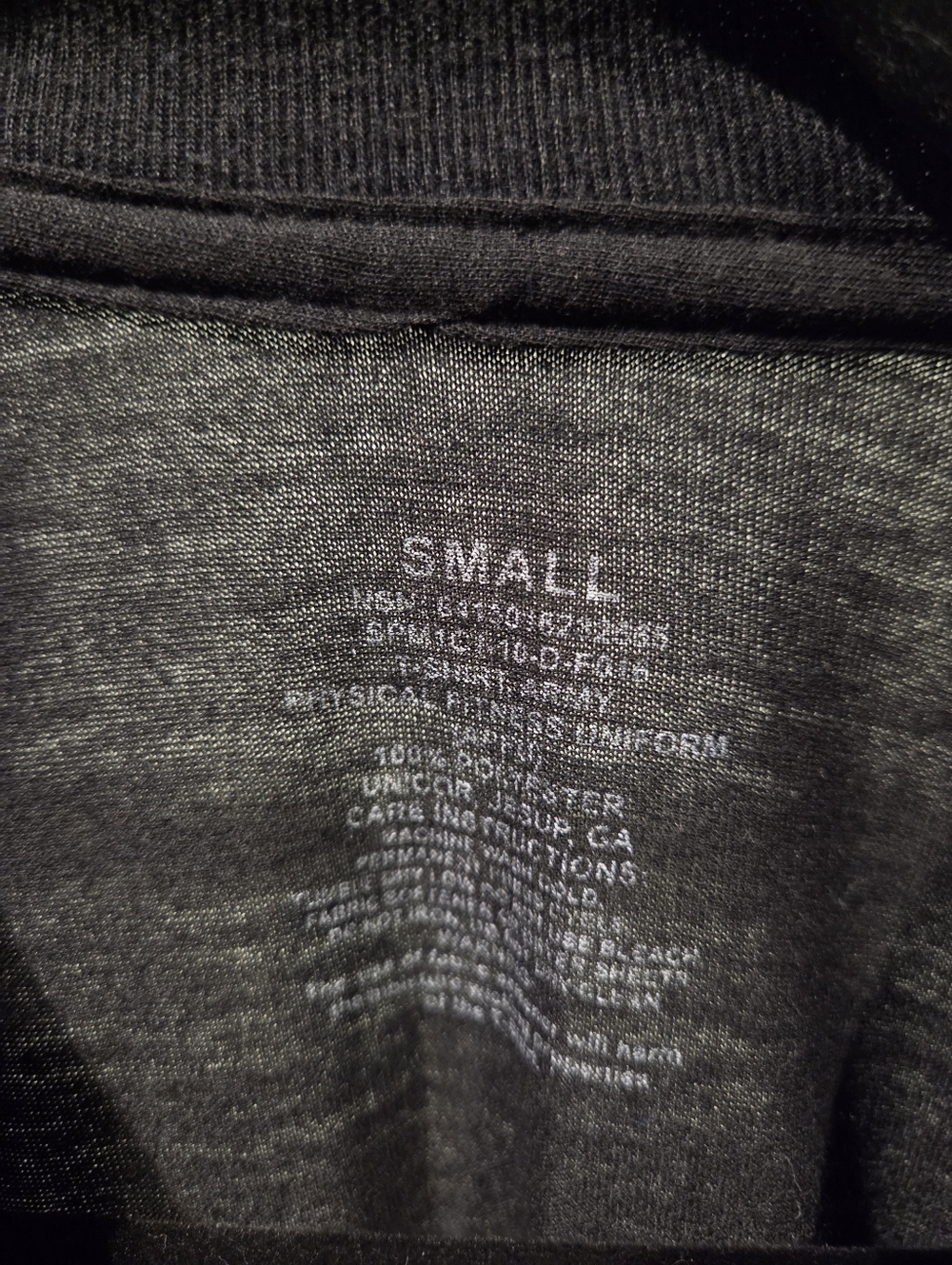 Uniqlo Kids Black and Yellow Army Tee & Windbreaker Set - Picture 3 of 8